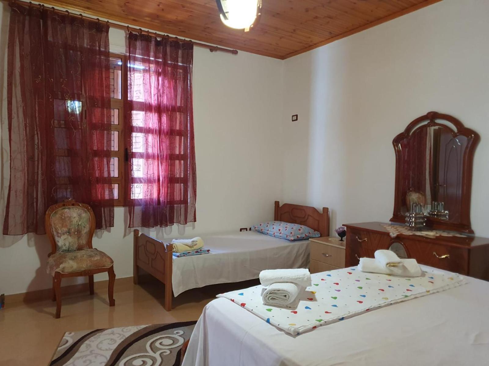 Sara Guesthouse Berat Kültér fotó